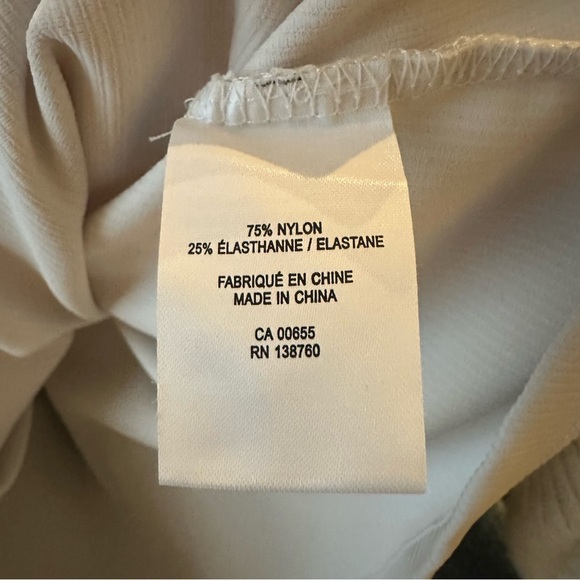 Reitmans Hyba | Ribbed Fitted Tank with V Neckline white womens medium - Picture 8 of 8